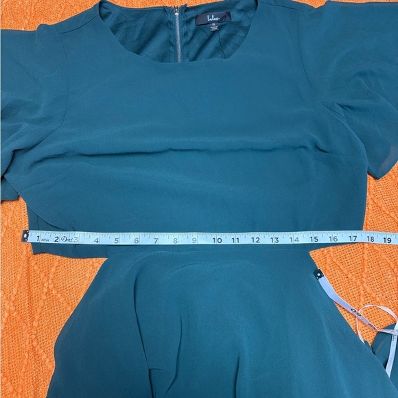 NWT Lulu's Green Fit and Flare Mini Dress with Flutter Sleeves - Picture 6 of 8